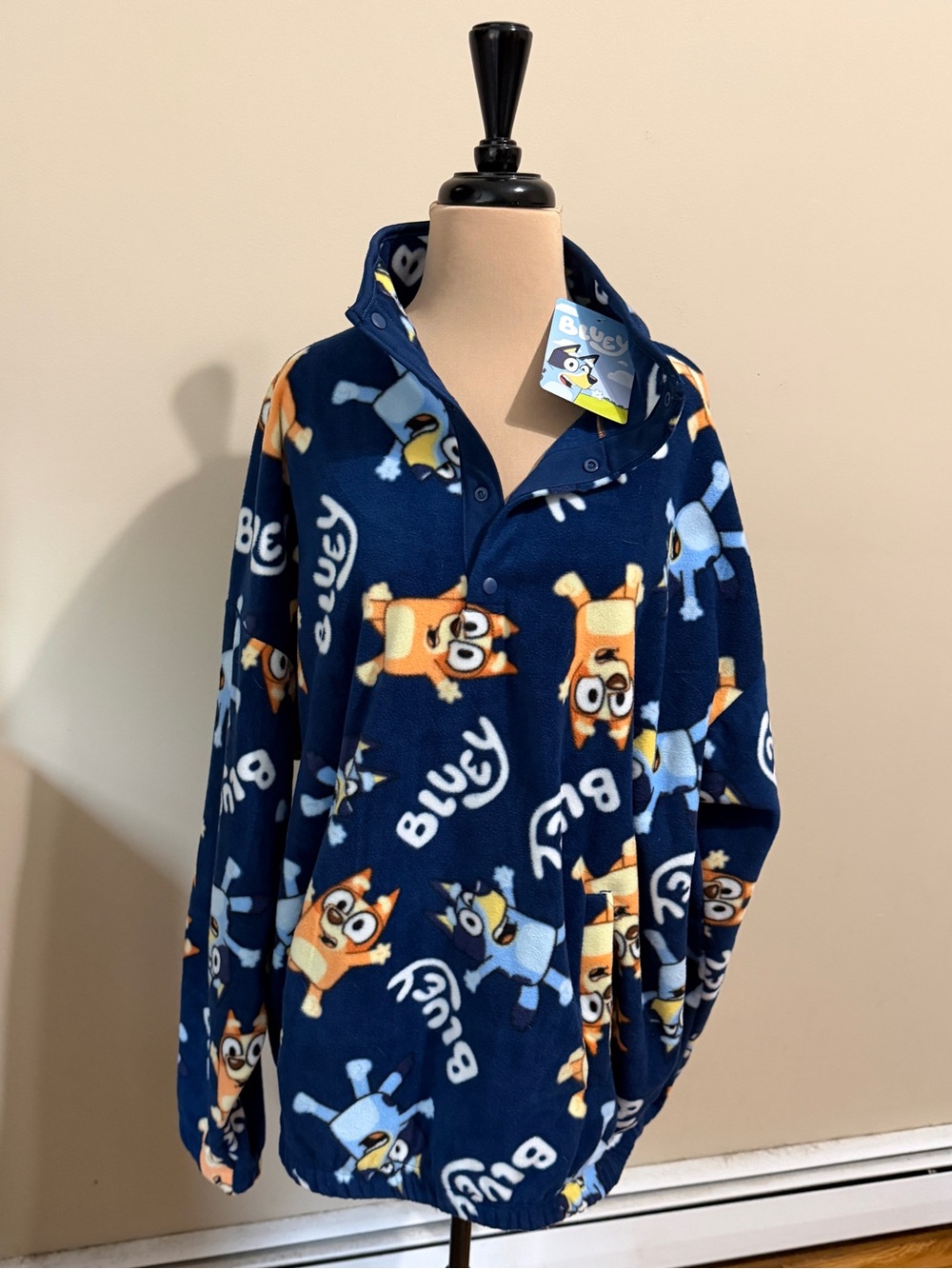 Bluey unisex adult 1/4 snap fleece. New with tags.